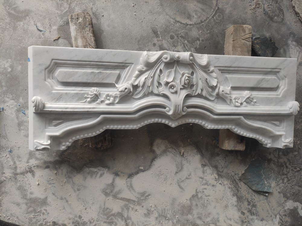 Head of fireplace .jpg