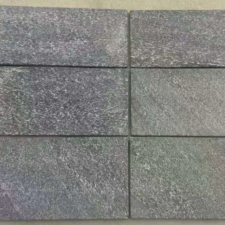 d d