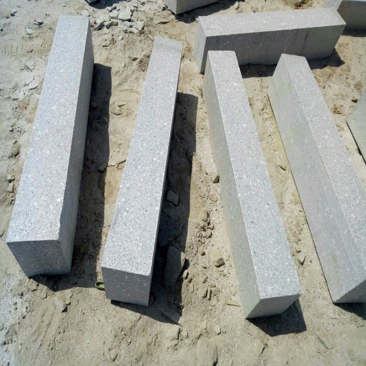 G375 Granite Kerbstone