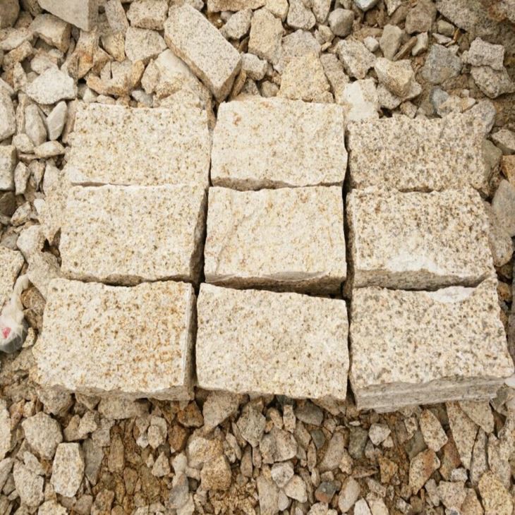 G682 Natural Split Cobblestone
