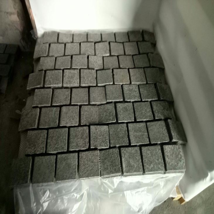 Black granite cobble