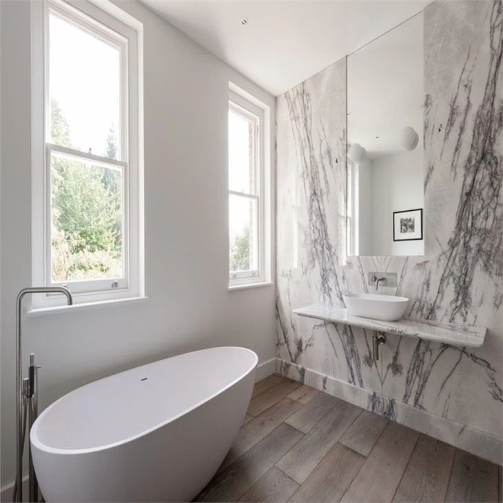 Milas Lilac Marble Bathtub