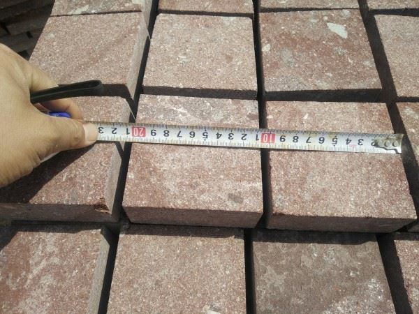 Porphyry Cobble On Mesh