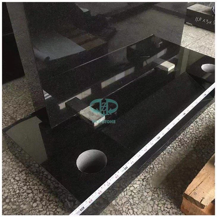 Black Granite Color Headstone