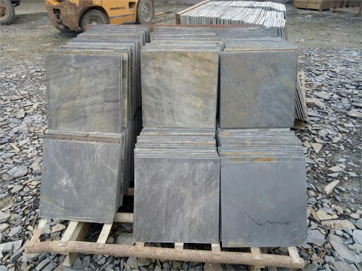 Cleft surface rusty slate