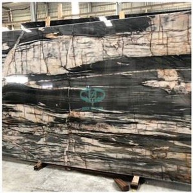 Black Quartzite Slabs