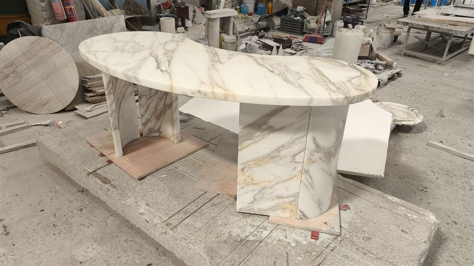 Calacatta Gold Marble Tables